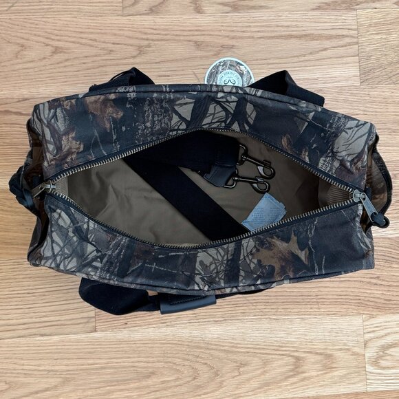 NWT Filson Tin Cloth Small Duffle Bag - Picture 5 of 5